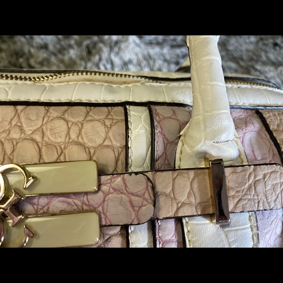 COPY - Guess purse - Picture 7 of 8